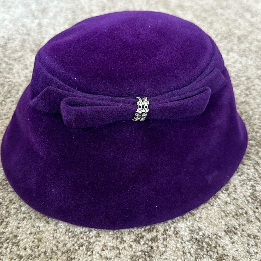 Velour Regale Vintage Purple Hat O/S